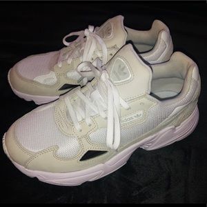 adidas womens falcons white/white